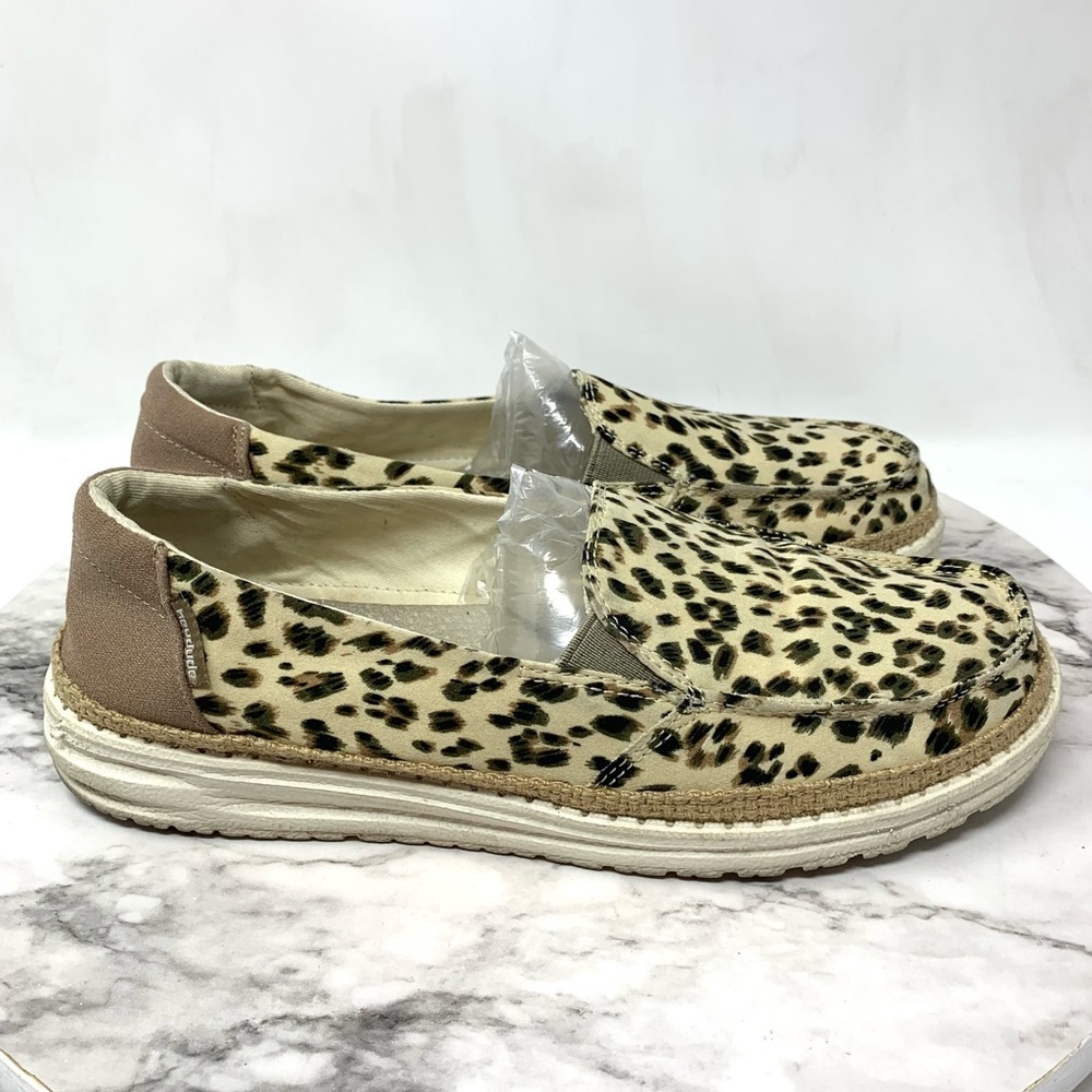 Hey Dude Lena Leopard Print Slip-Ons 9/40 Comfy Sporty Resortwear Casual Preppy - Picture 2 of 13